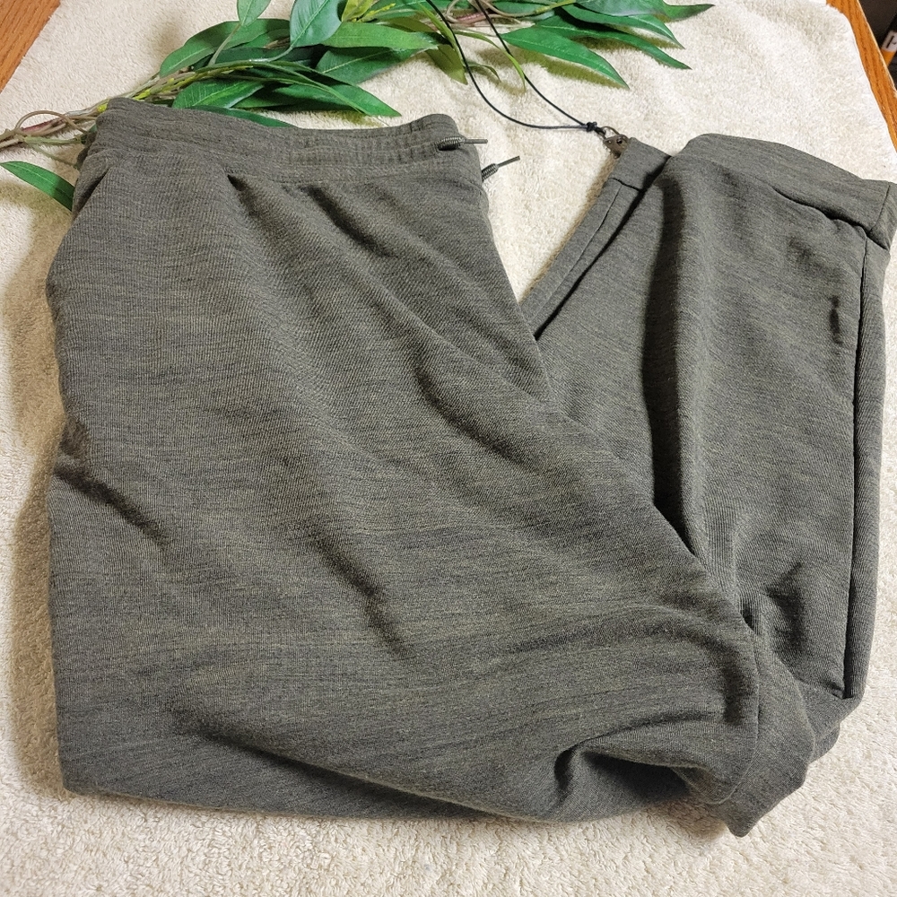 🦌Men's Athletic Works 2XL